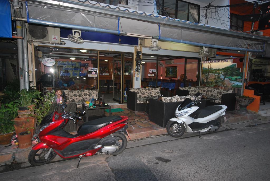 Kingfisher House & Bar 芭達亞 外观 照片
